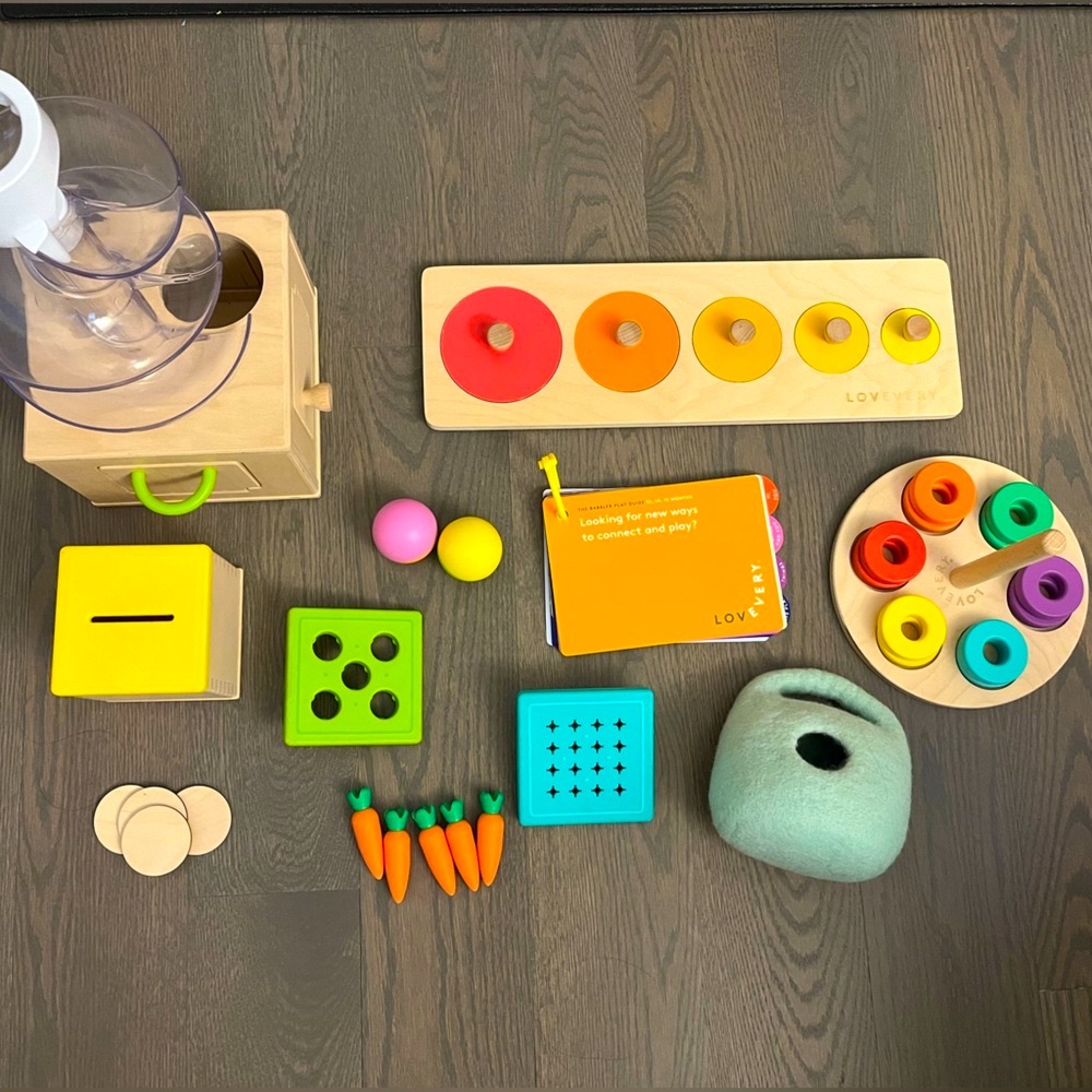 Lovevery The Babbler Play Kit (13-15M)